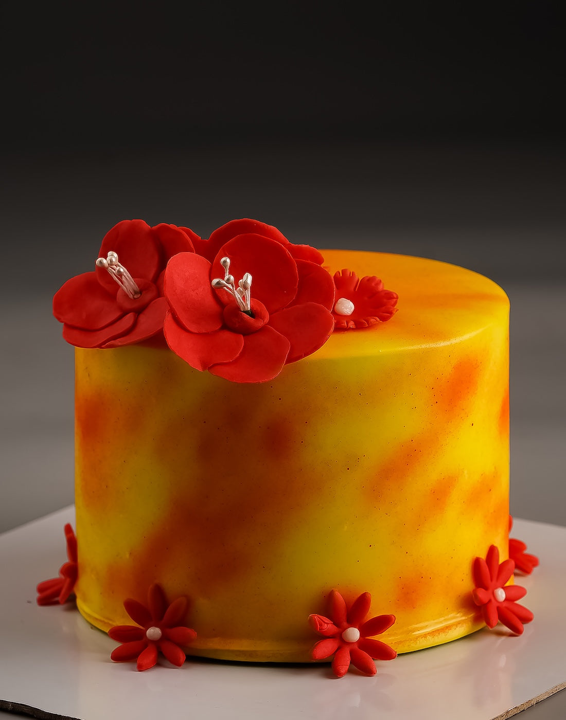 Hand painted color tone cake