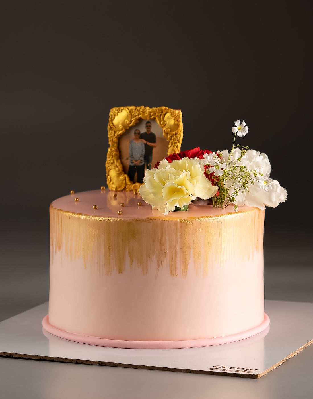 Simple 25th Anniversary Cake - Creme Castle