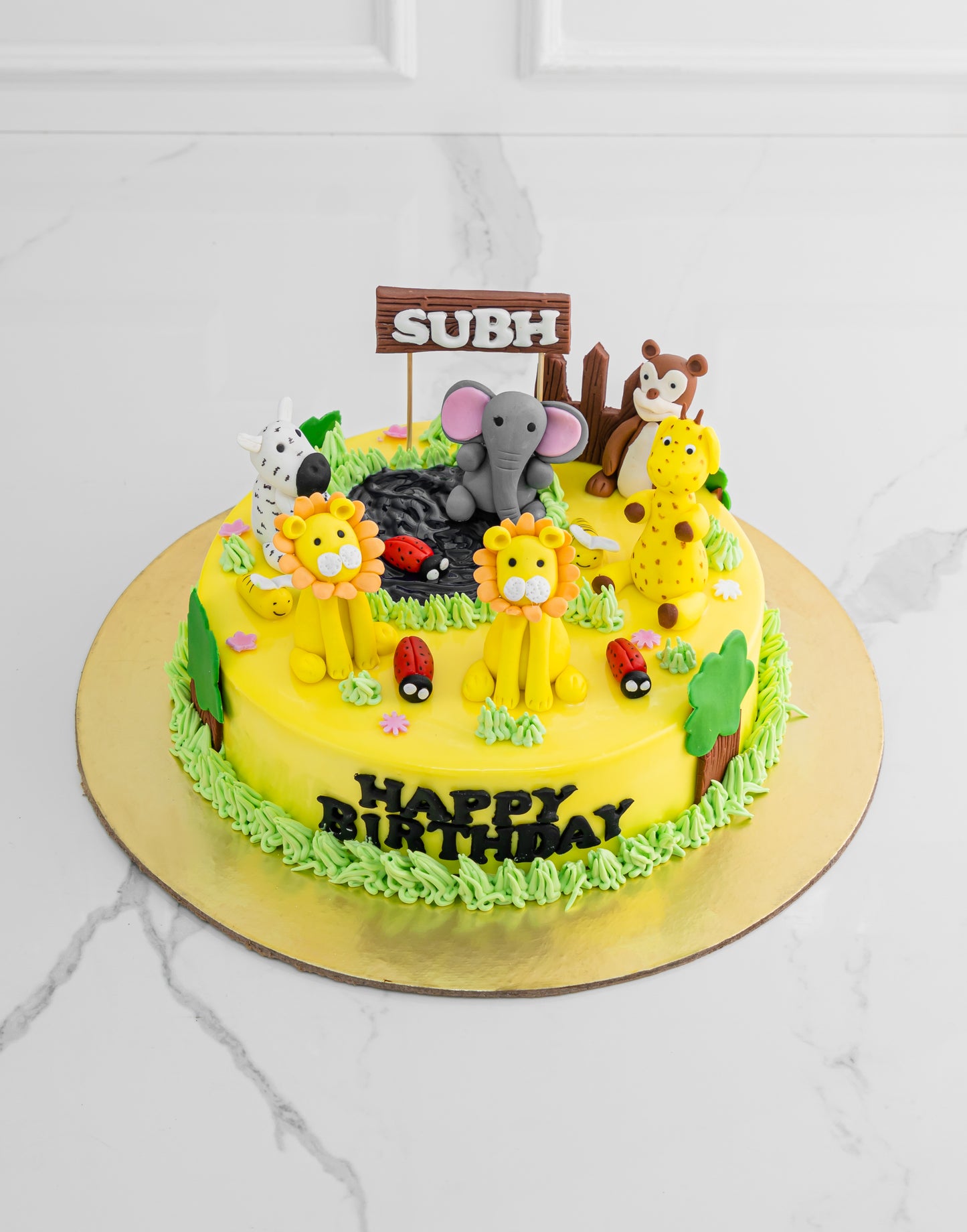 Jungle theme cake