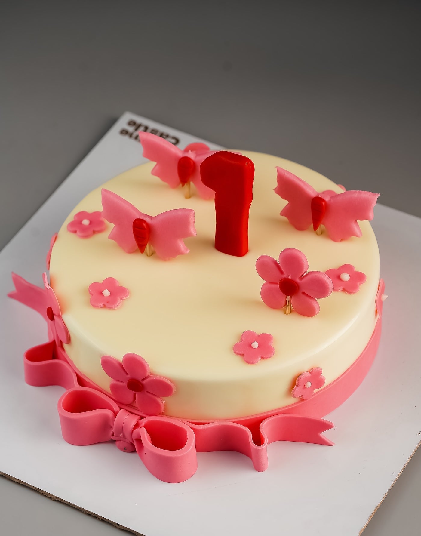 Buuterflies 1st Birthday Cake