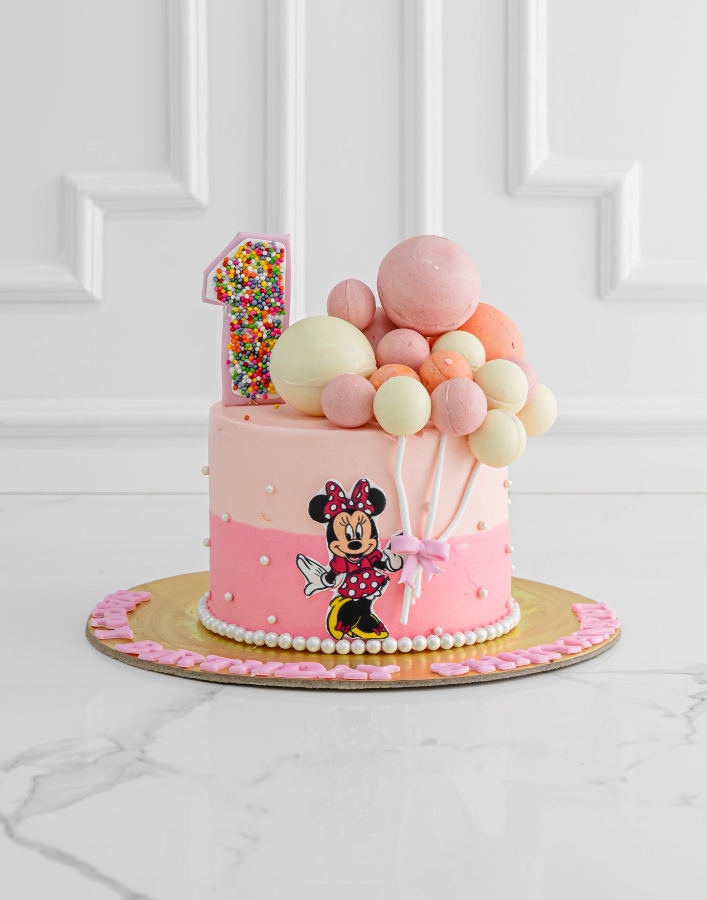 Minnie Mouse 1st Birthday Cake - Creme Castle