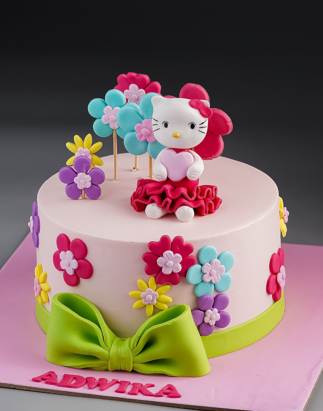 Hello Kitty Floral Cake