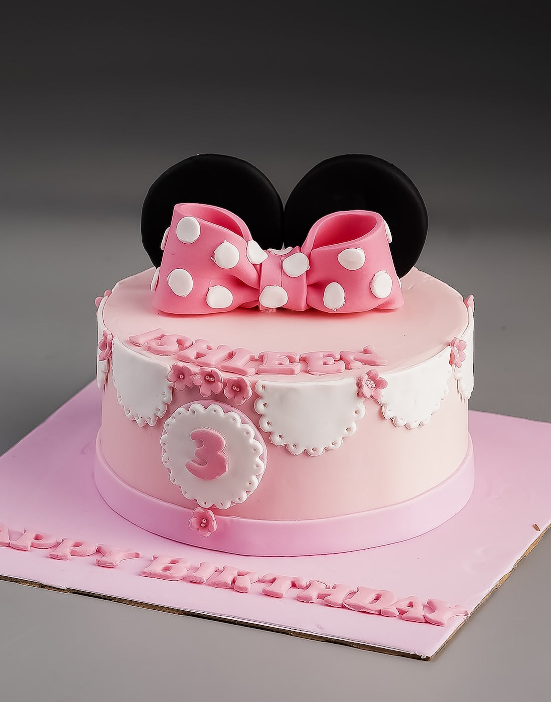 Minnie Bow Cake