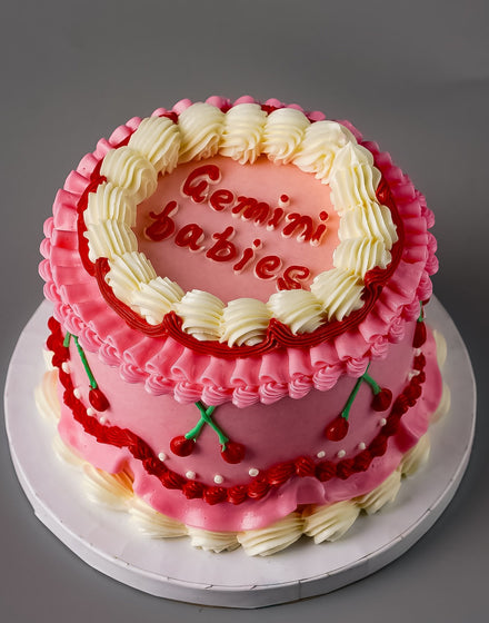 Gemini Vintage Cake