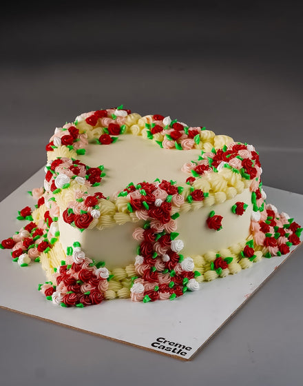 Floral Vintage Cream Cake