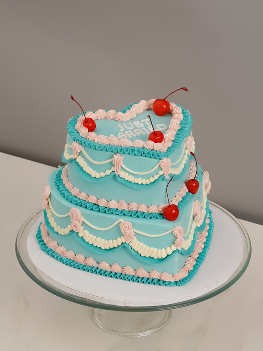 Vintage Vibes Wedding Cake