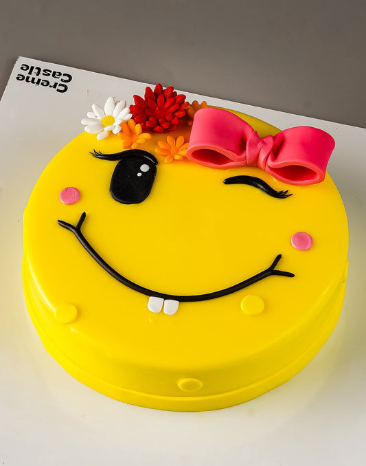 Emoticon and Bow cake - Creme Castle