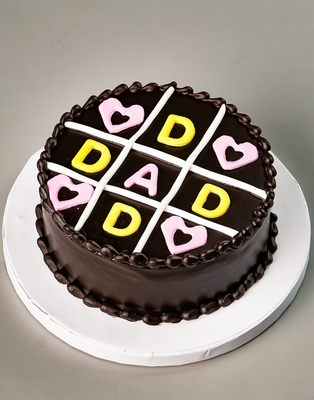 Fathers day Chocolate cake - Creme Castle