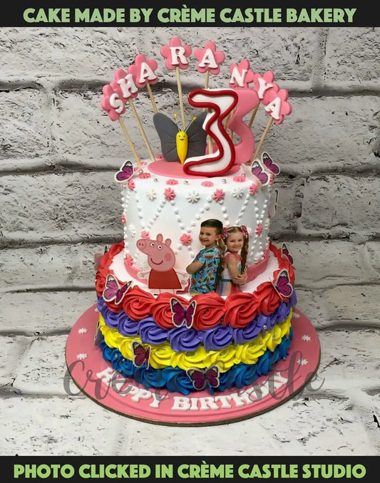 Cartoon Family Design Cake - Creme Castle