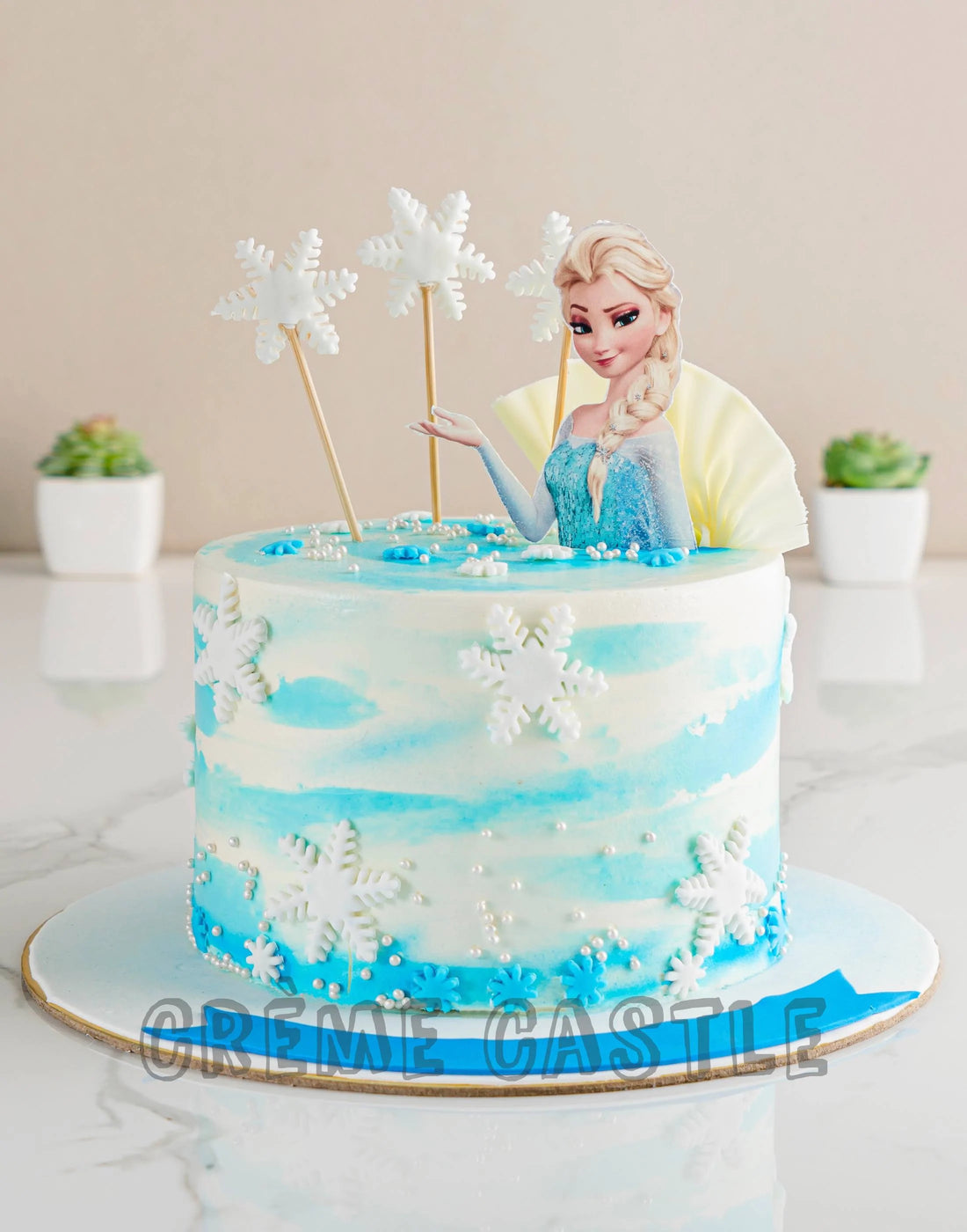 Frozen Theme Cake with Shading by Creme Castle