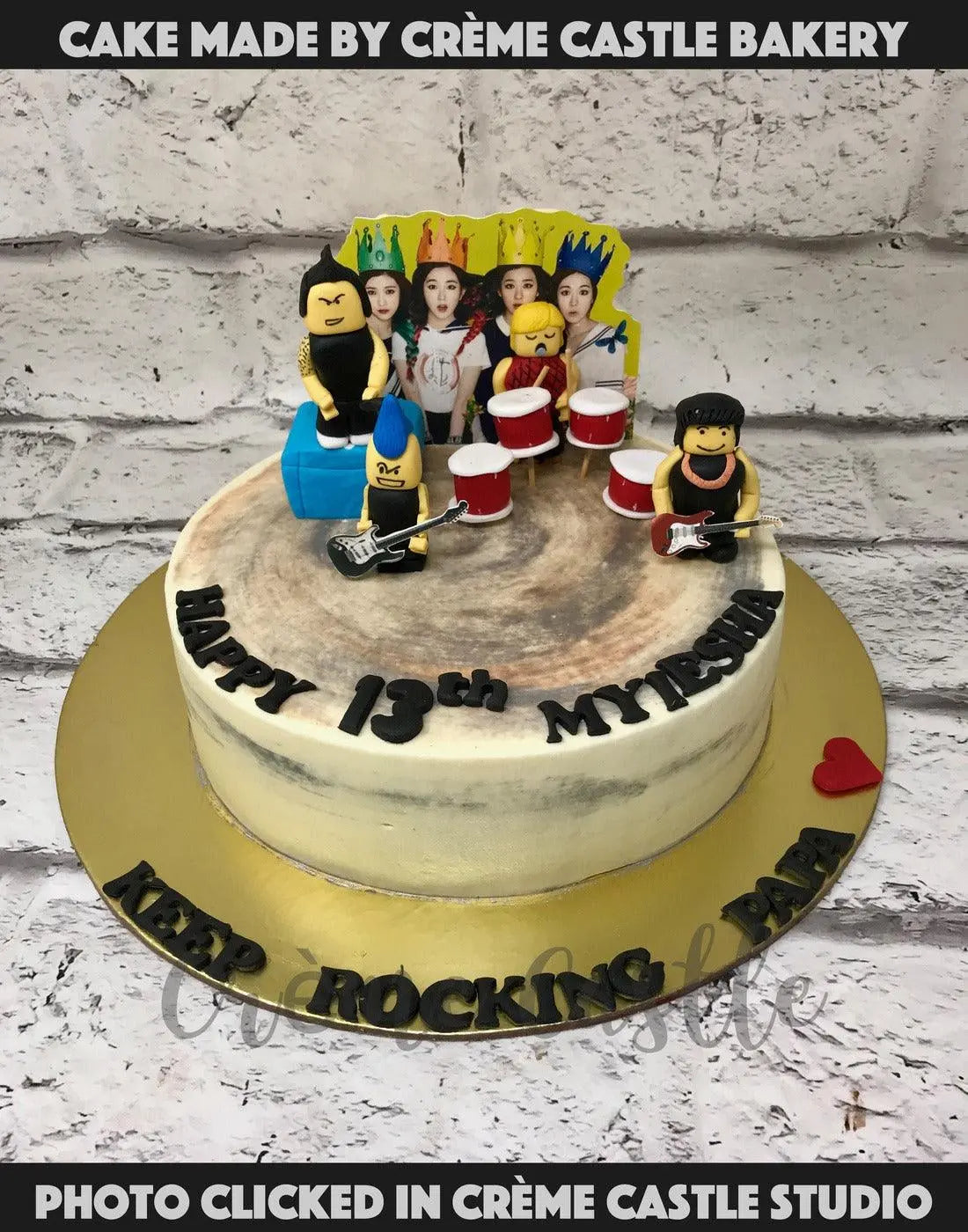 Red Velvet K-Pop Cake - Creme Castle