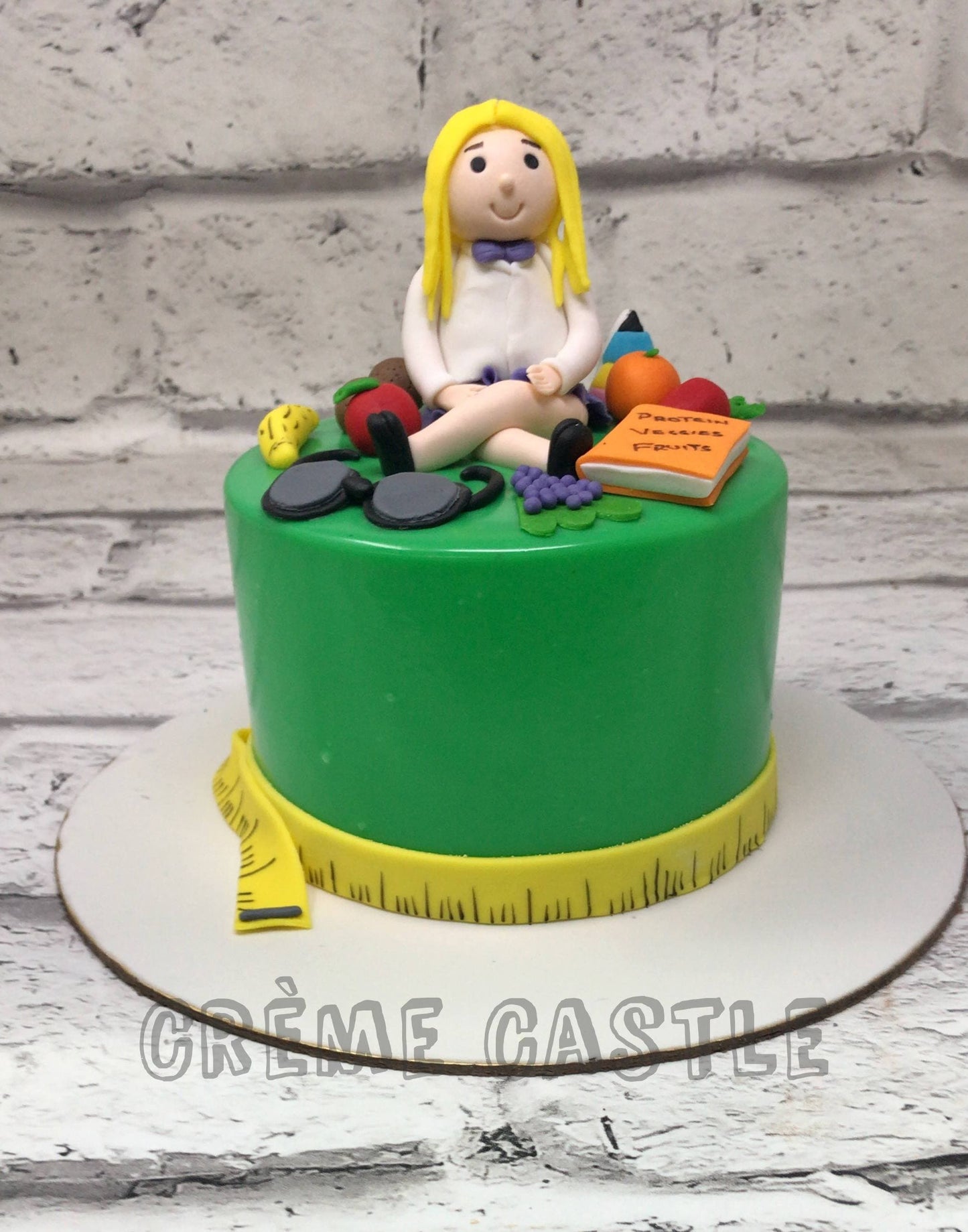Sassy Dietician Cake Creme Castle