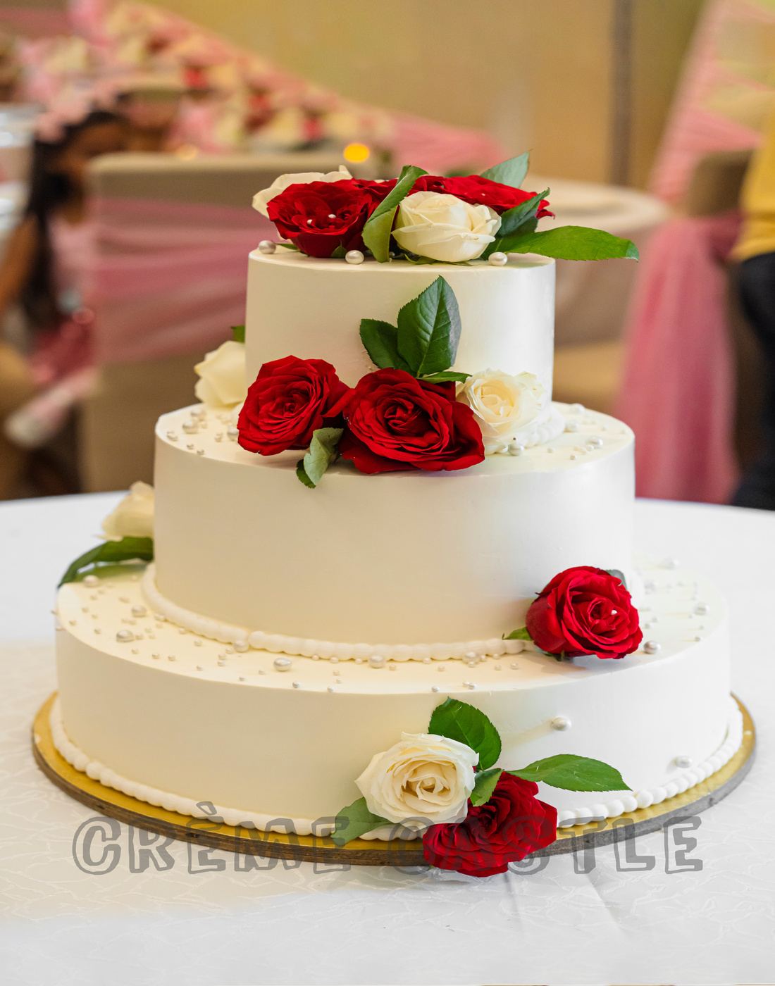 Red and White Rose Wedding Cake