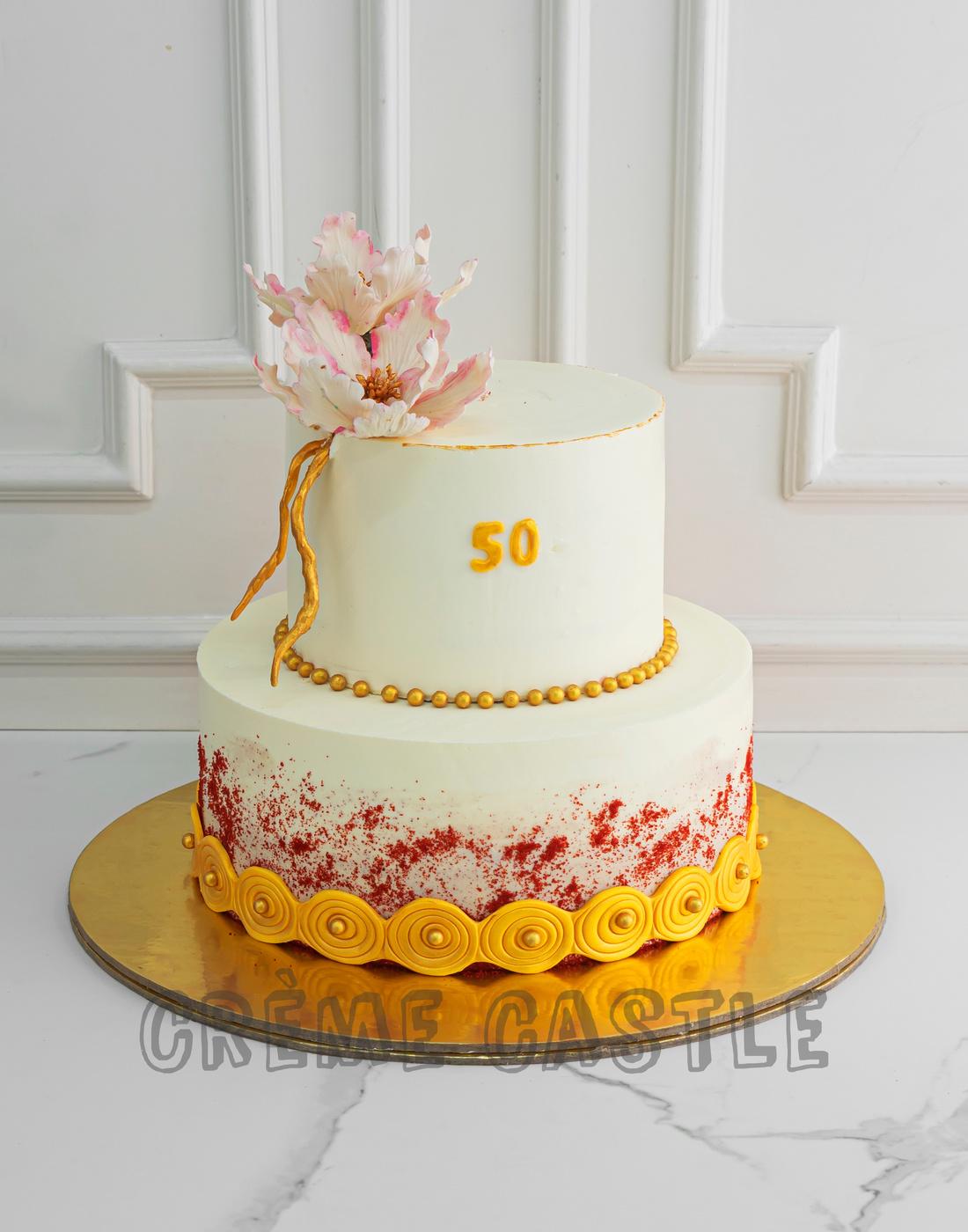 Gold Ivory Wedding Cake - Creme Castle