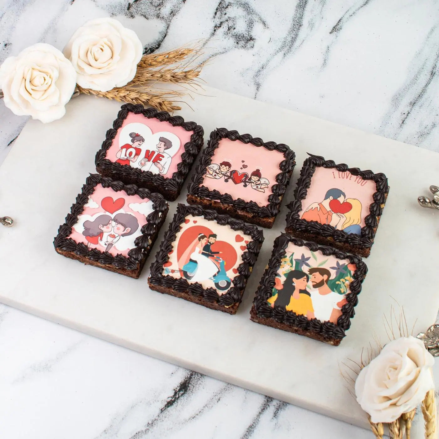 6 Customised Brownies - Creme Castle