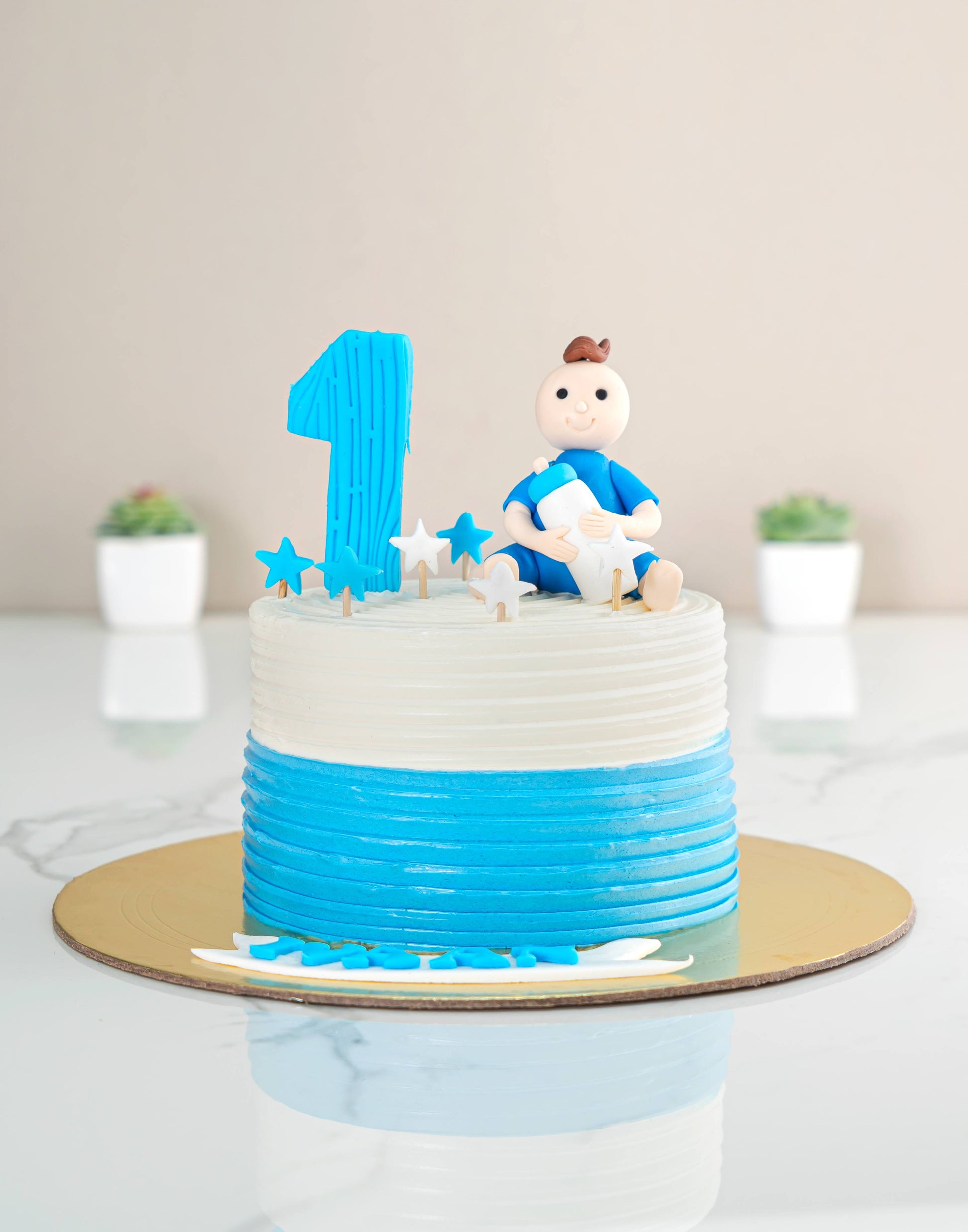 1st Birthday Cake for Baby Boy | Creme castle