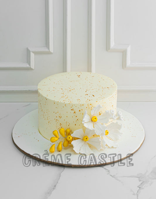 White and Gold Floral Dream Creme Castle