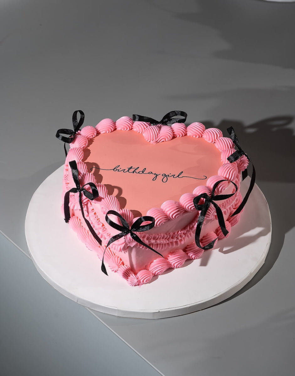 Ribbon Cakes – Creme Castle