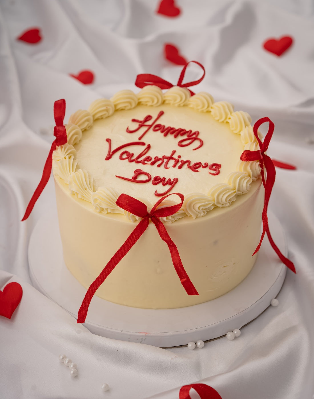 Valentine's Day Special Cake with Ribbons - Creme Castle