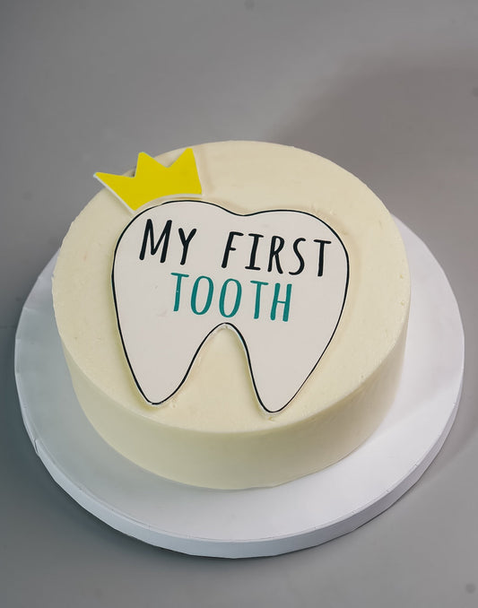 Cake for First Tooth - Creme Castle