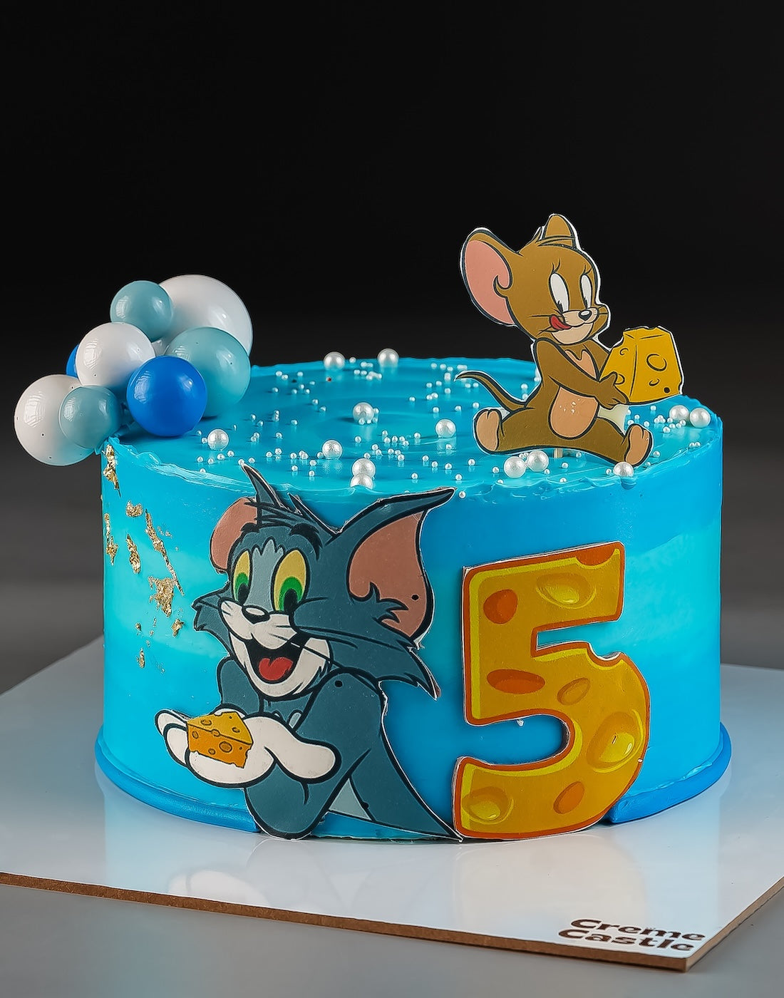 Tom and Jerry Cartoon Cake