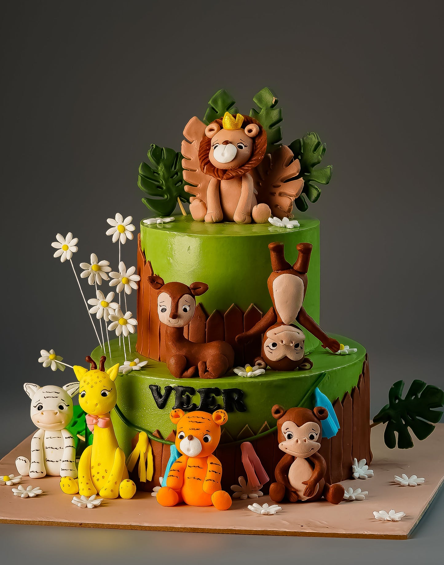 Jungle Animals Theme Cake