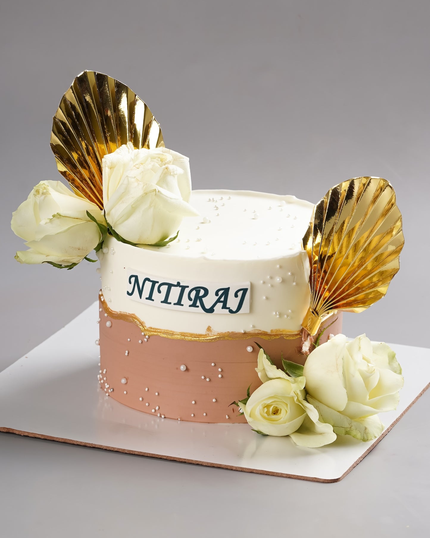 Gold Shell Rose Cake