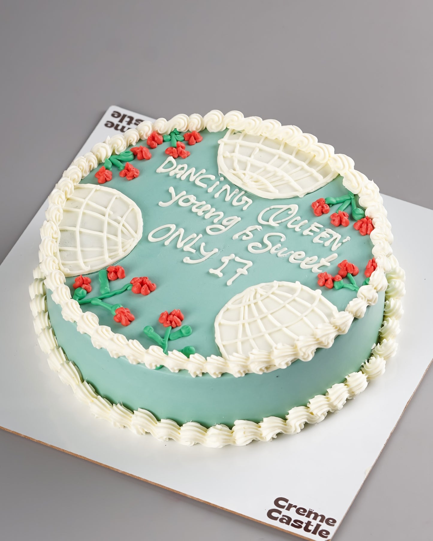 Dancing Queen Sage Vintage Cake