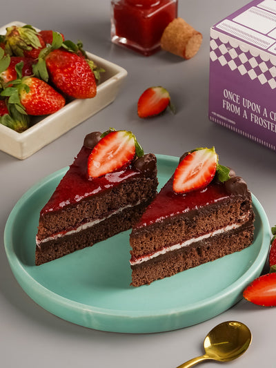 Chocolate Strawberry Cake