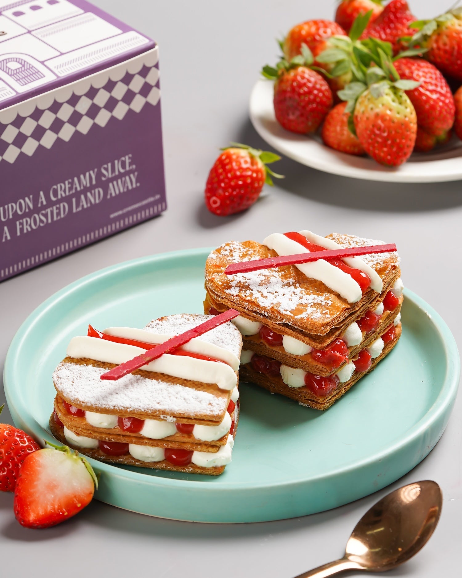 Strawberry Tiramisu [2 Pcs]