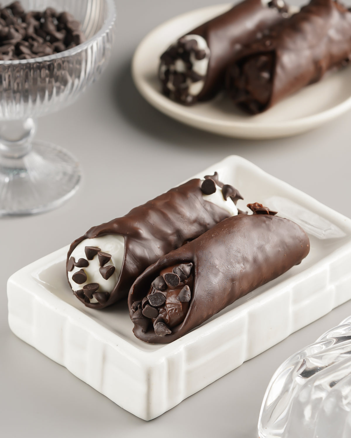 Chocolate & Vanilla Cannoli