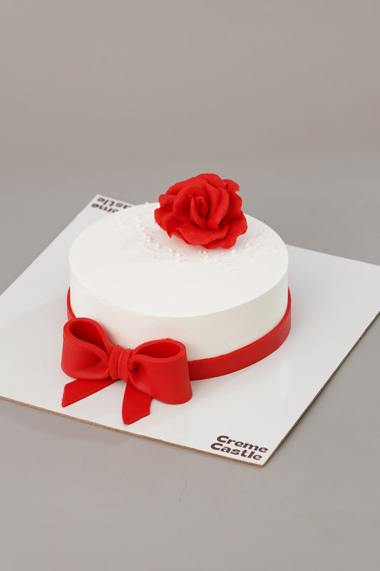 Rosey Bow Cake - Creme Castle