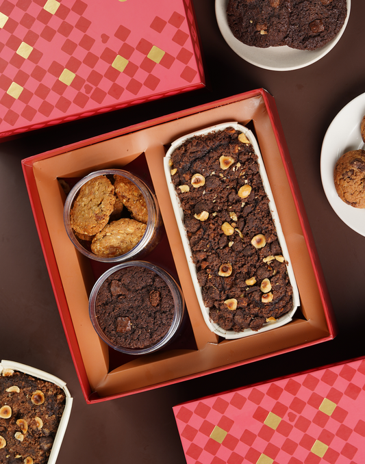 Delight Cookie & Tea Cake Gift Hamper