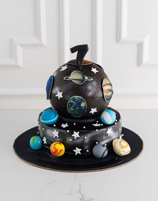 Planets and Stars Cake - Creme Castle