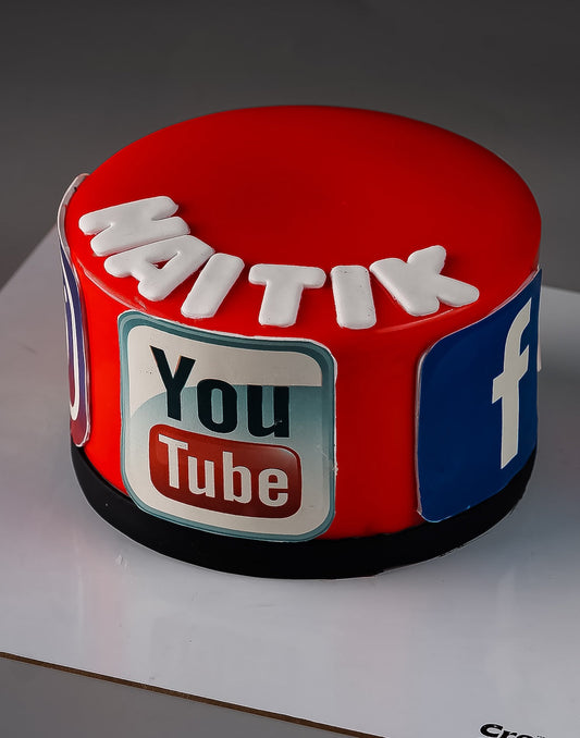 Social Media Cake - Creme Castle