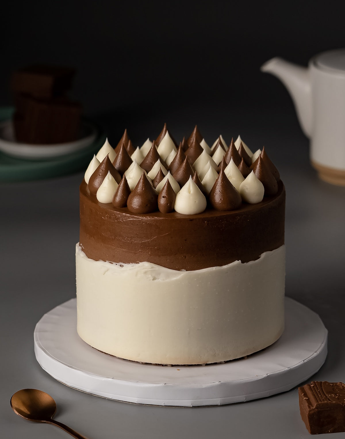 Choco Vanilla Buttercream Cake