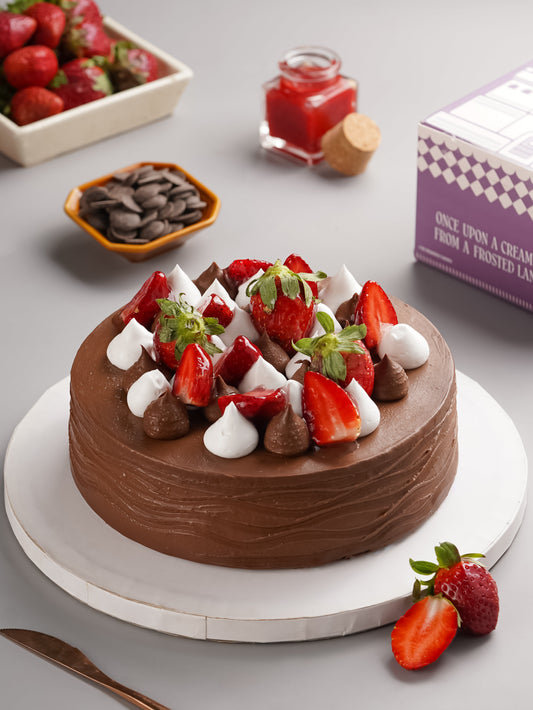 Chocolate Strawberry Cake