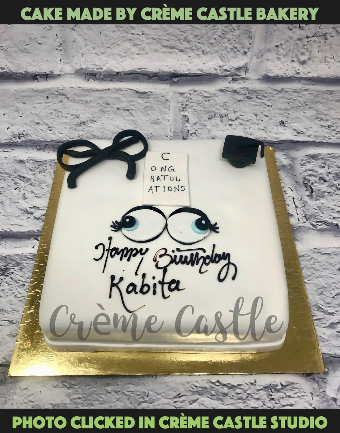 Beautiful eyes cake - Creme Castle