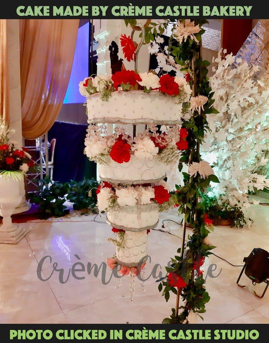 Chandelier Cake 2 - Creme Castle