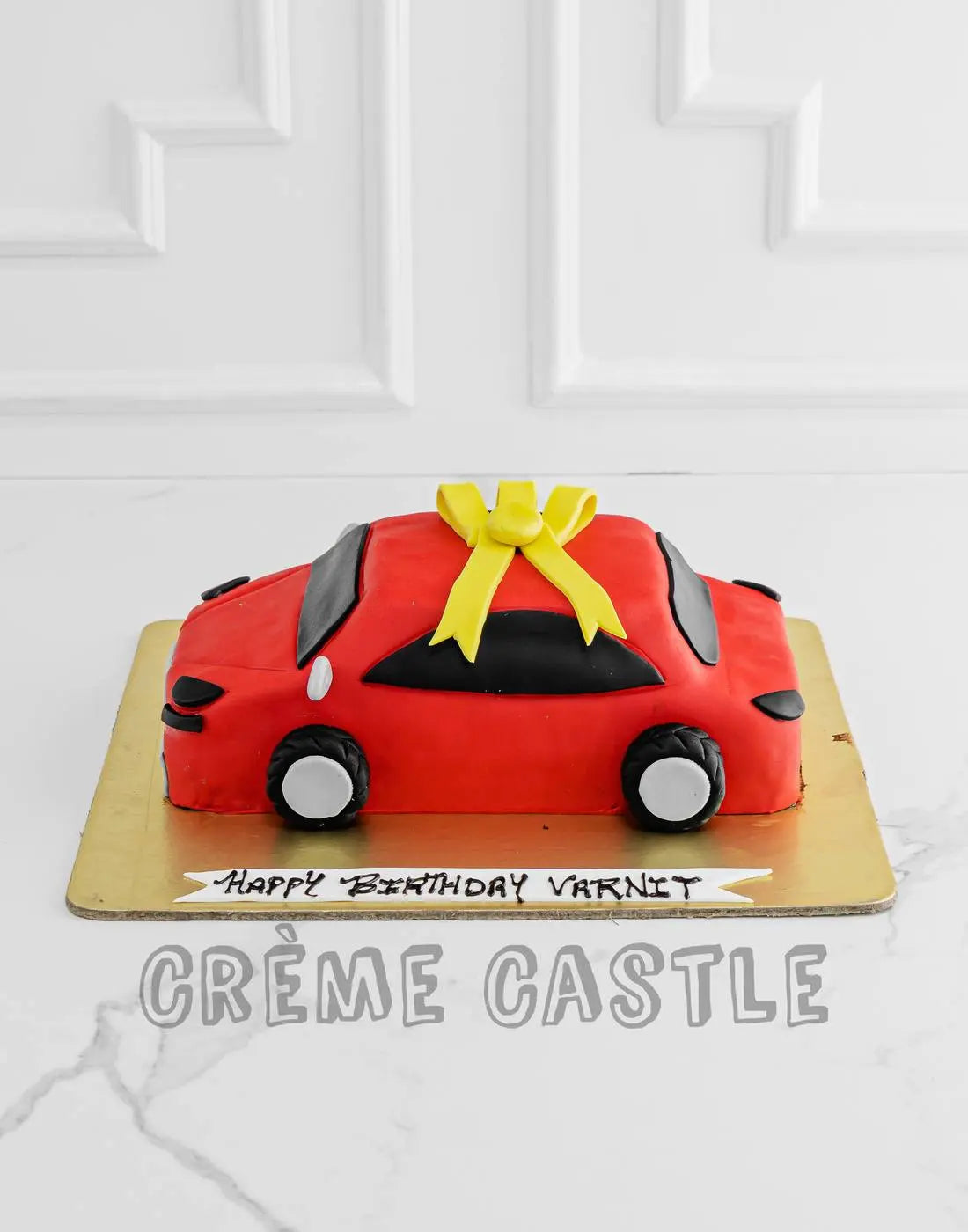 Car shape Cream Cake - Creme Castle