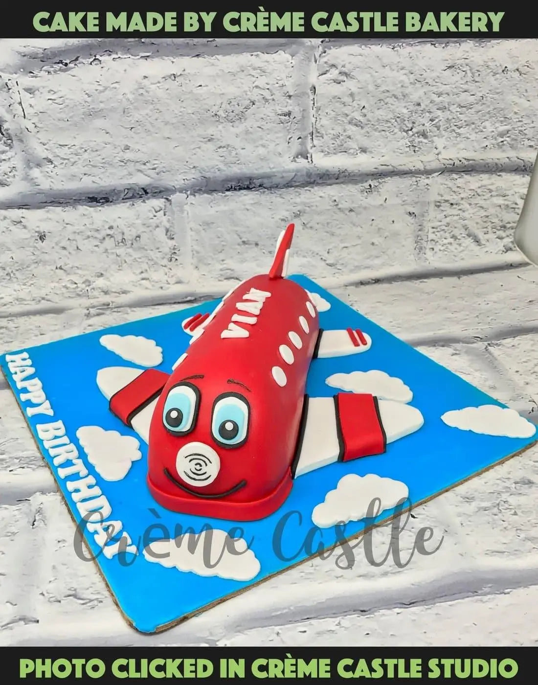 Plane in Sky Cake - Creme Castle