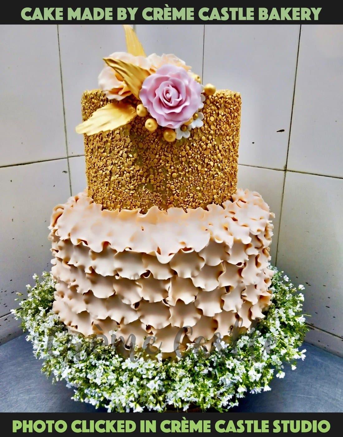 Grand Wedding Cake - Creme Castle