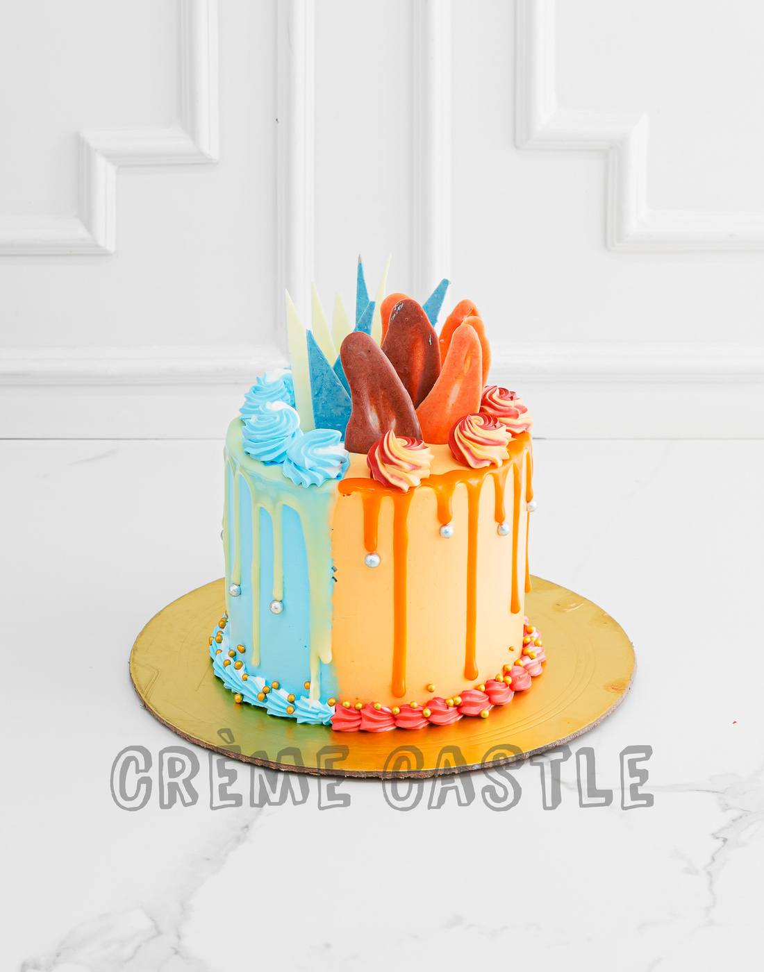 Twins Drip Cake - Creme Castle