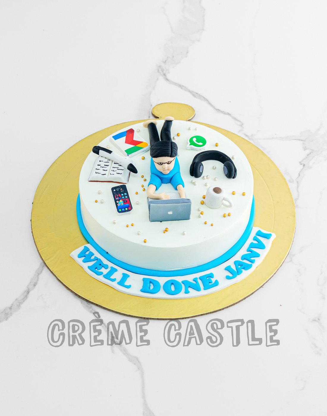 Workaholic Official Cake - Creme Castle