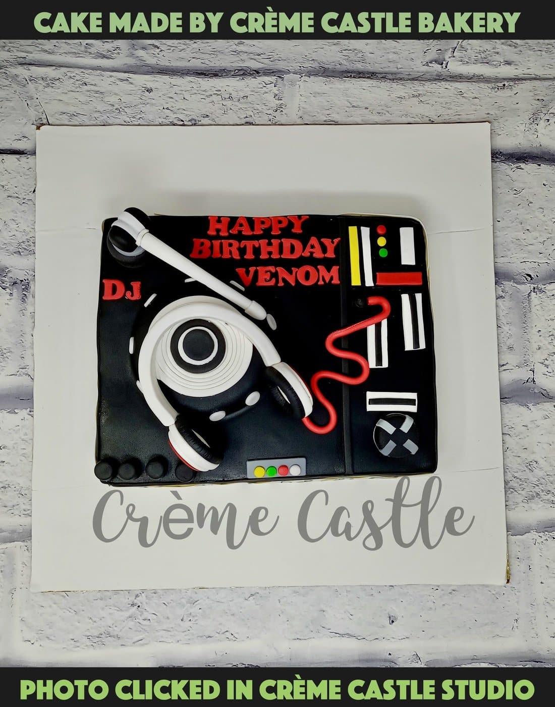DJ Head phones Cake | Music cakes, Birthday cakes for men, Dj cake