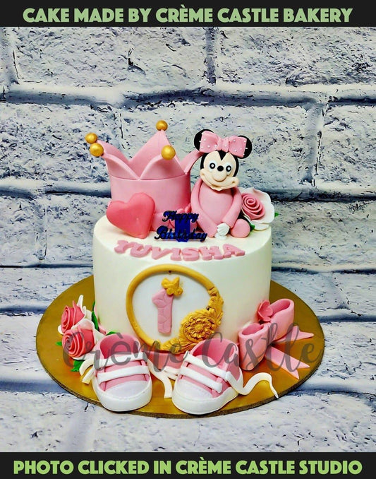 Minnie 3D Cake - Creme Castle