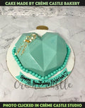 Blue Pinata Design Cake