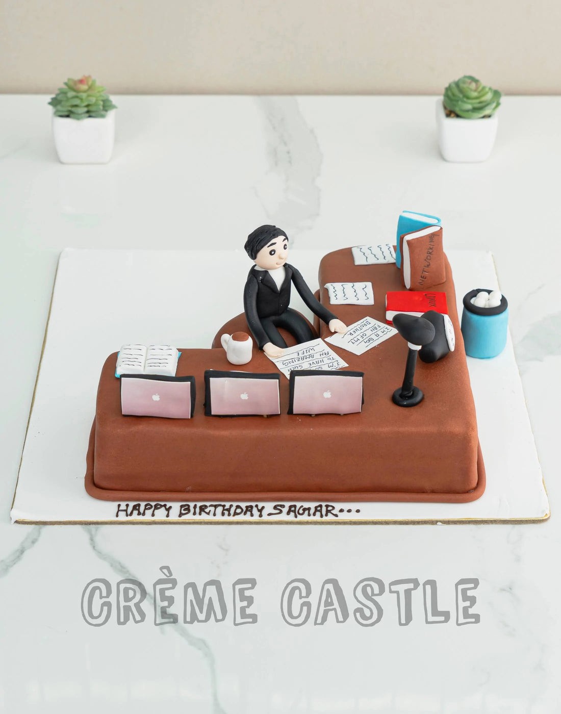 Corporate Cake in Table Style by Creme Castle