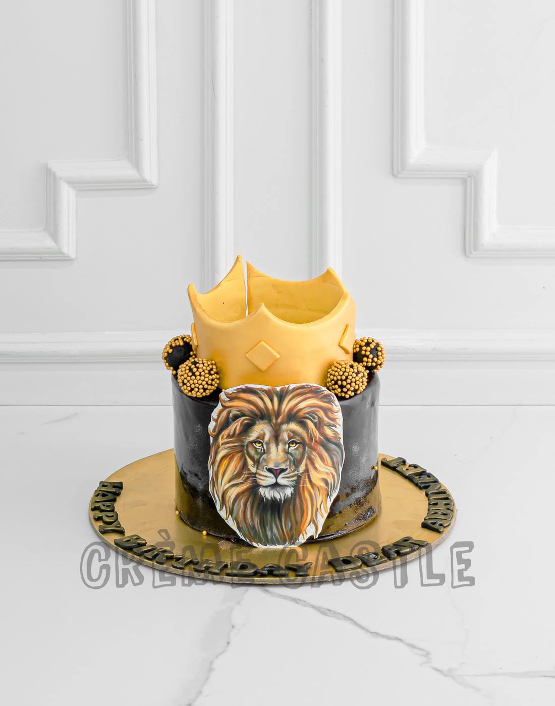 Lion Crown Design Cake - Creme Castle