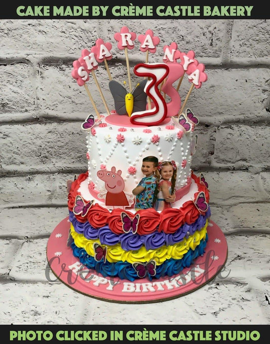 Cartoon Family Design Cake - Creme Castle